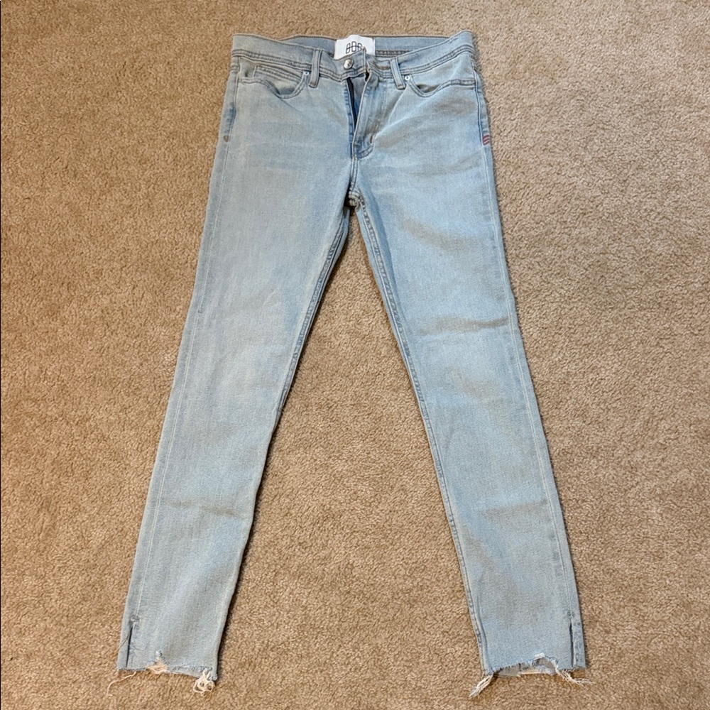 BDG Light Wash Women’s Skinny Jeans